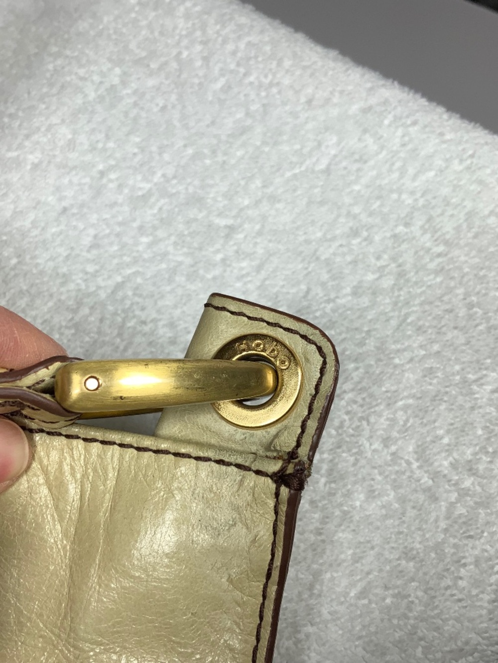 HOBO Beige Leather Shoulder Bag - Picture 14 of 14